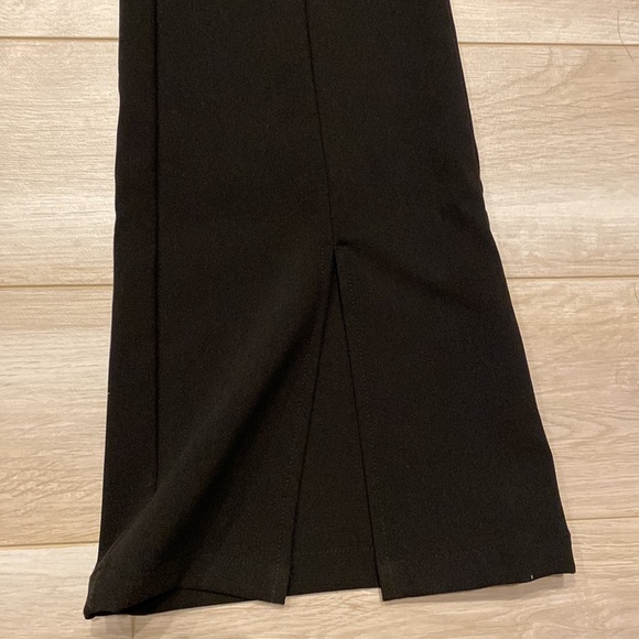 Split leg trousers with tie at the waist - Picture 3 of 5